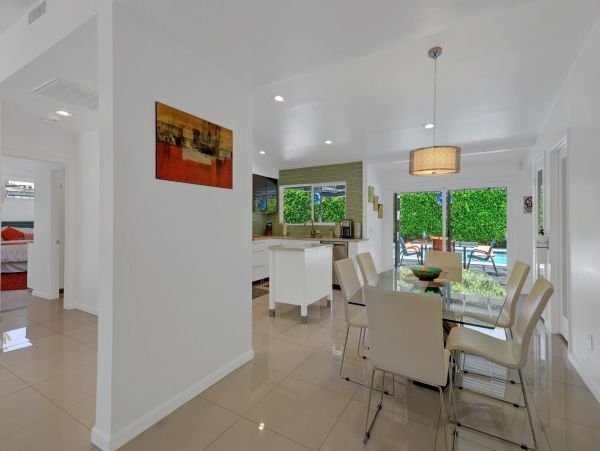 Palm Springs Home 991807