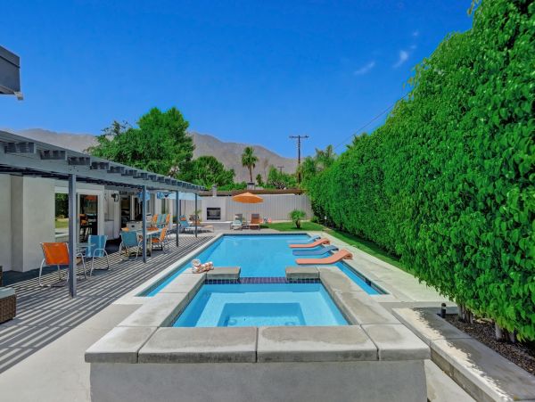 Palm Springs Home 991807