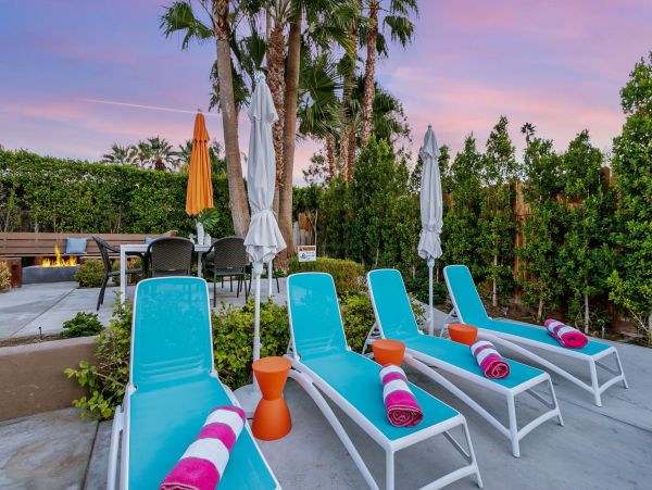 Palm Springs Home 991810