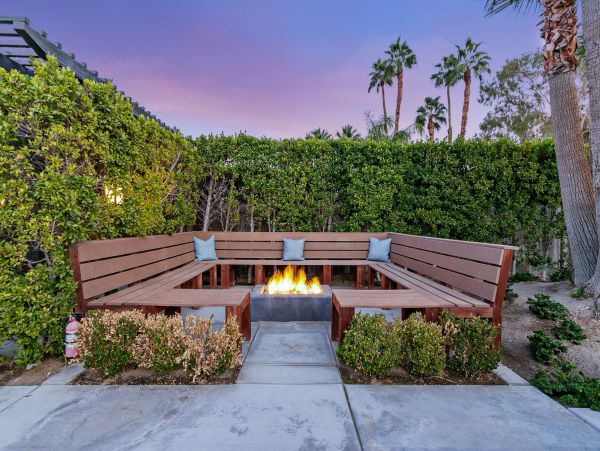 Palm Springs Home 991810