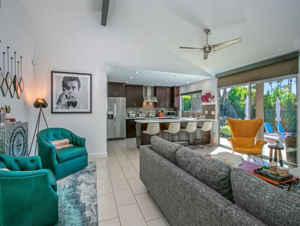 Palm Springs Home 991810