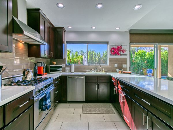 Palm Springs Home 991810