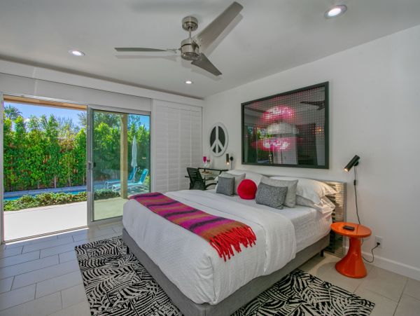Palm Springs Home 991810
