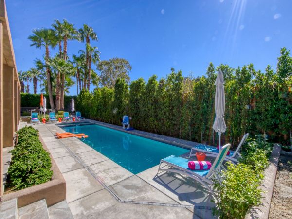 Palm Springs Home 991810