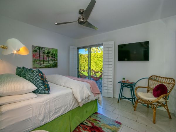 Palm Springs Home 991810