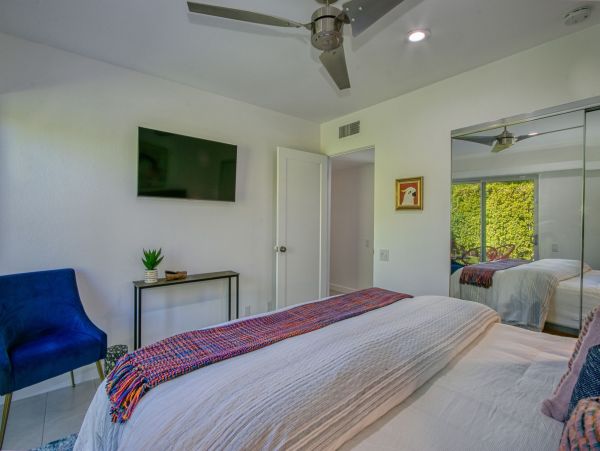 Palm Springs Home 991810