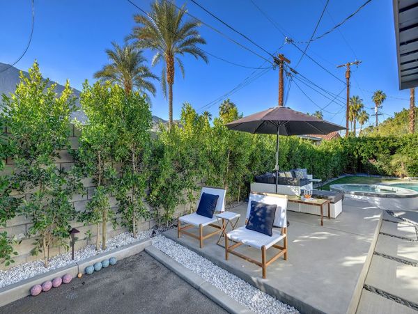 Palm Springs Home 991811