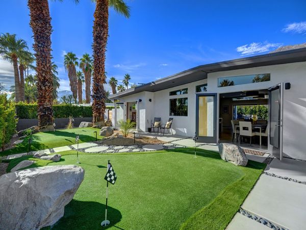Palm Springs Home 991811