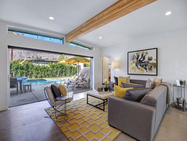 Palm Springs Home 991811