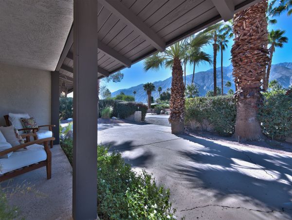 Palm Springs Home 991812