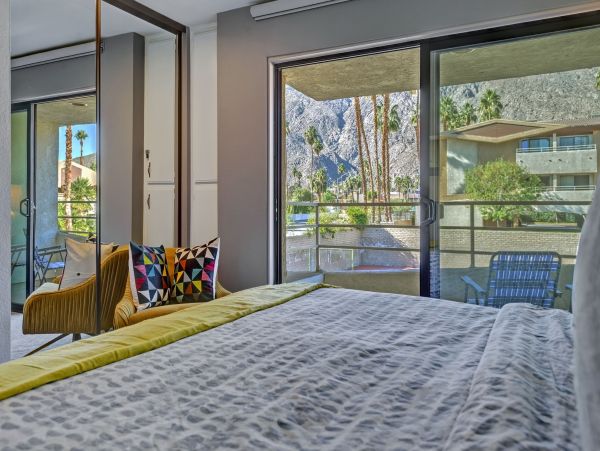 Palm Springs Condo 991817