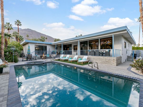 Palm Springs Home 991819