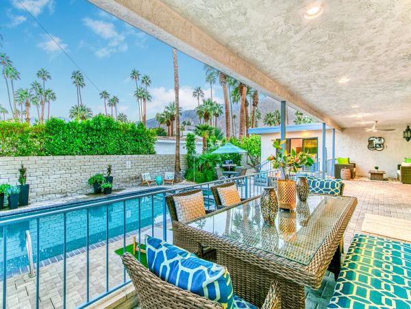Palm Springs Home 991819