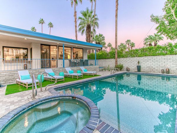 Palm Springs Home 991819