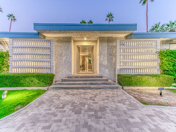 Palm Springs Home 991819
