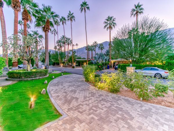 Palm Springs Home 991819