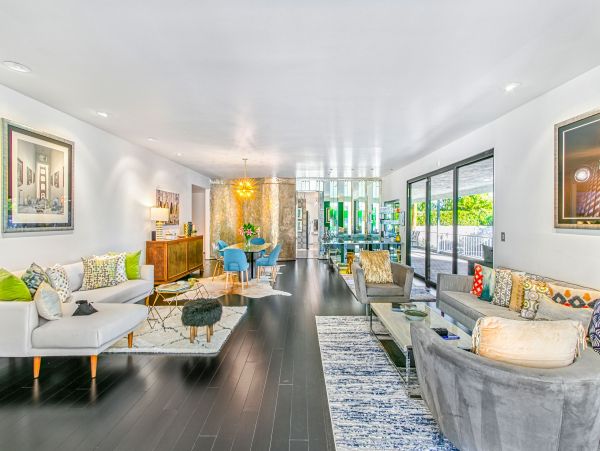 Palm Springs Home 991819