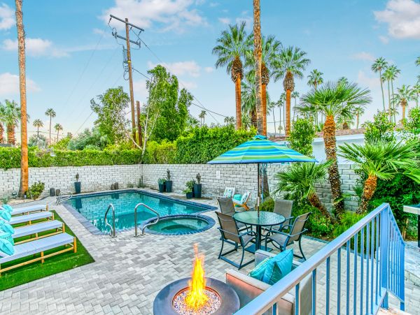 Palm Springs Home 991819