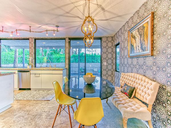 Palm Springs Home 991819