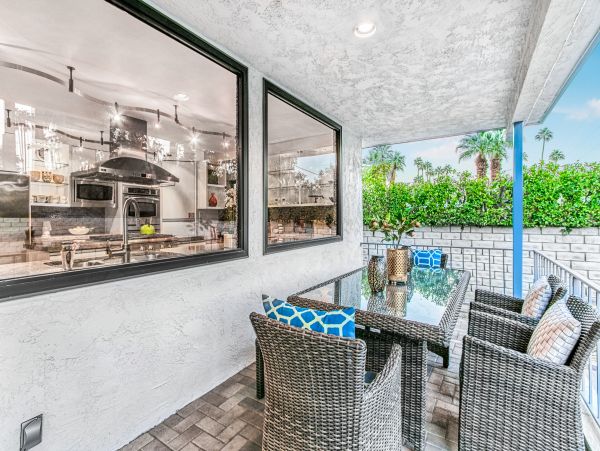 Palm Springs Home 991819