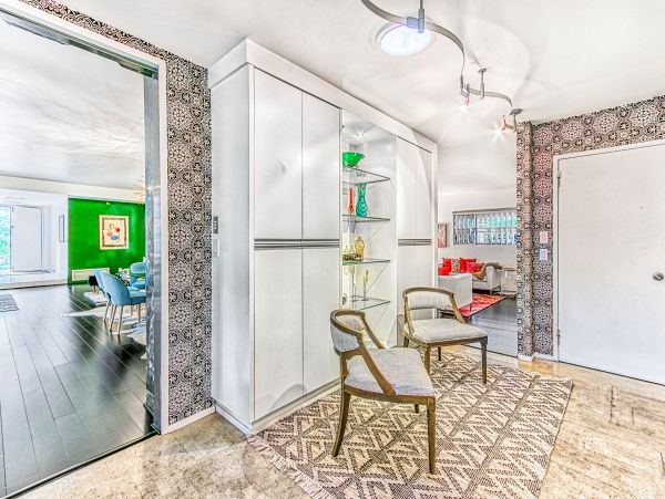 Palm Springs Home 991819