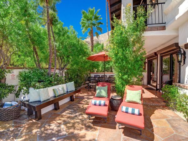 Palm Springs Home 991820