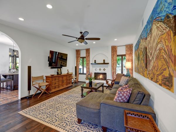 Palm Springs Home 991820