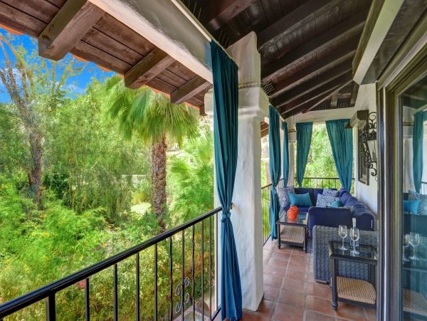 Palm Springs Home 991820