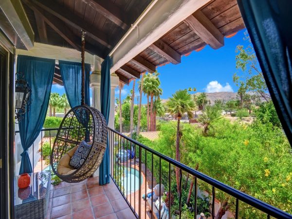 Palm Springs Home 991820