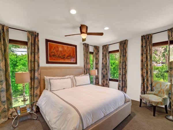 Palm Springs Home 991820