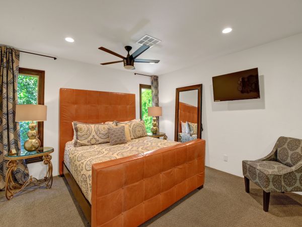 Palm Springs Home 991820