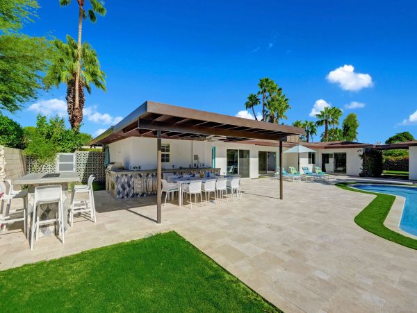 Palm Springs Home 991821