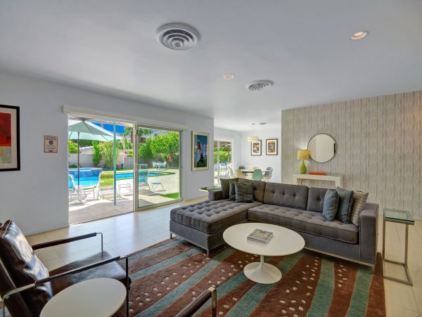 Palm Springs Home 991821