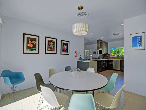 Palm Springs Home 991821