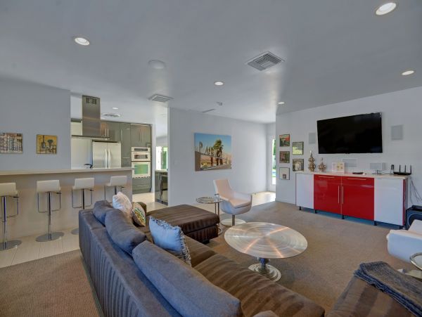 Palm Springs Home 991821