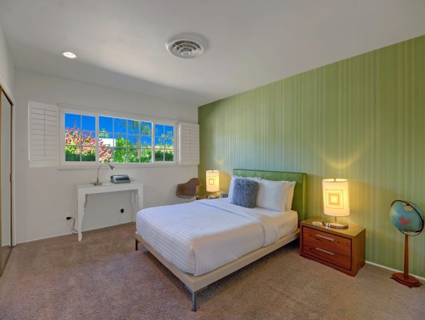 Palm Springs Home 991821