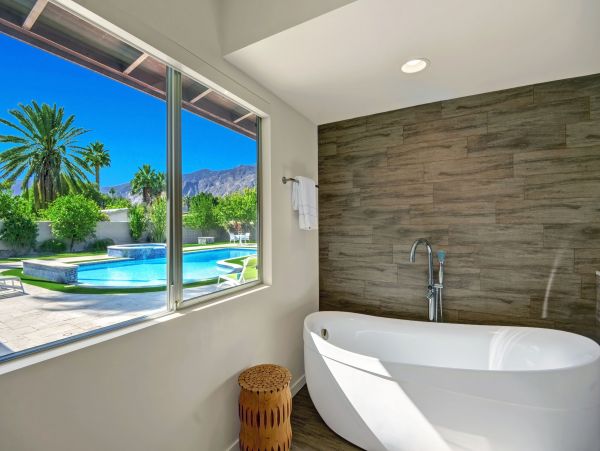 Palm Springs Home 991821