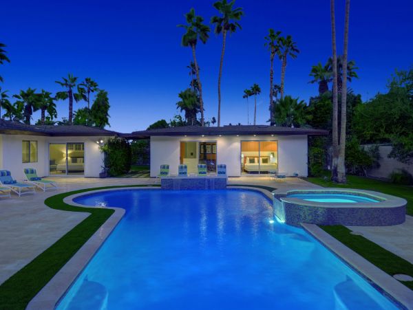 Palm Springs Home 991821