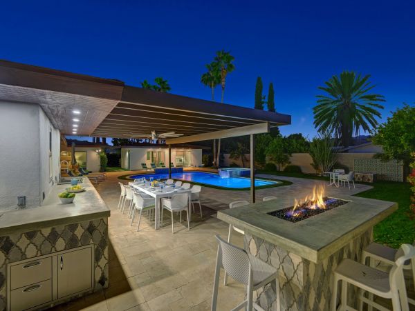 Palm Springs Home 991821