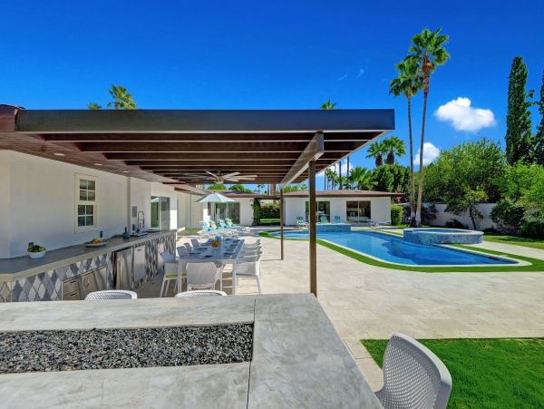 Palm Springs Home 991821