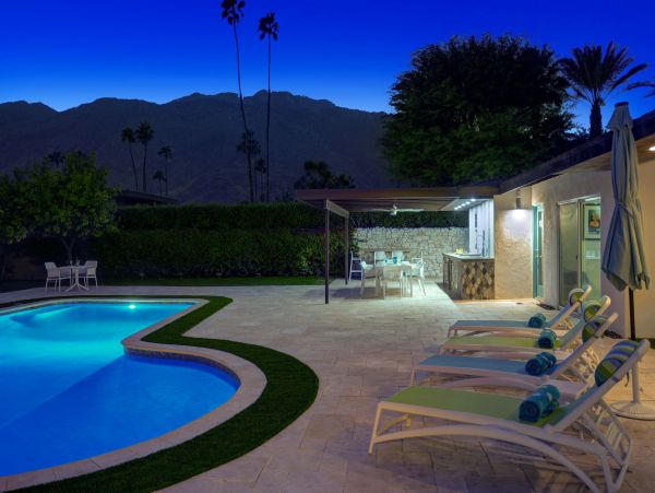 Palm Springs Home 991821