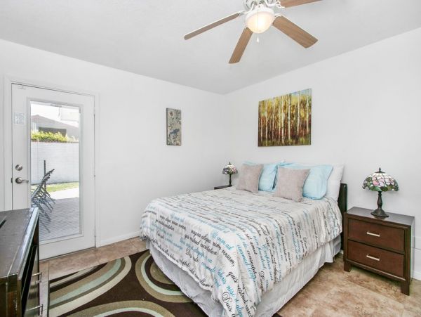 Six Bedroom Palm Springs Pool Vacation Home Sleeps 12
