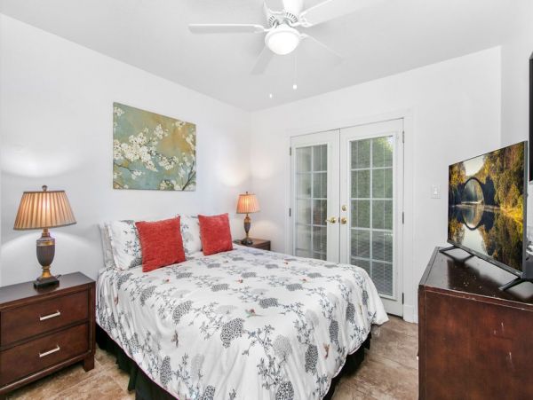 Six Bedroom Palm Springs Pool Vacation Home Sleeps 12
