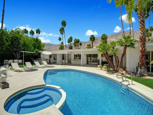 Palm Springs Home 991824