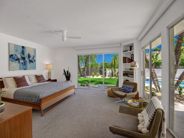 Palm Springs Home 991824