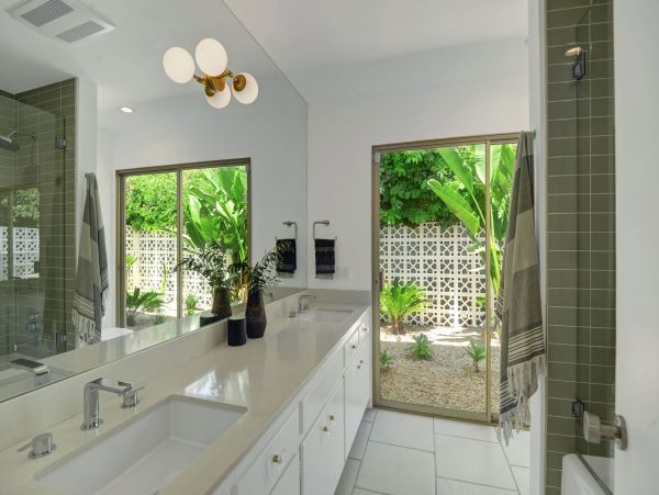 Palm Springs Home 991824