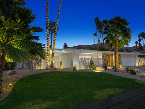 Palm Springs Home 991824