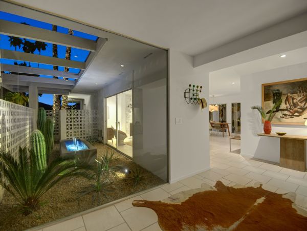 Palm Springs Home 991824