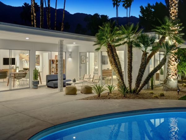 Palm Springs Home 991824
