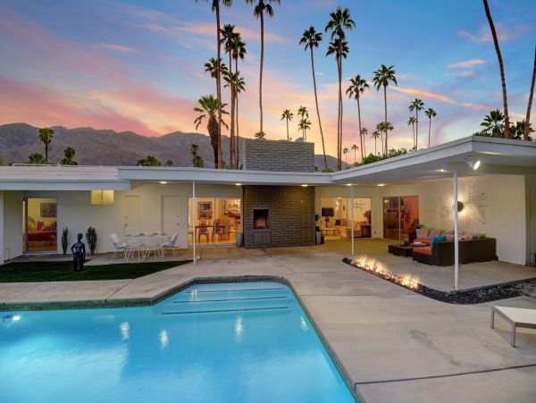 Palm Springs Home 991825